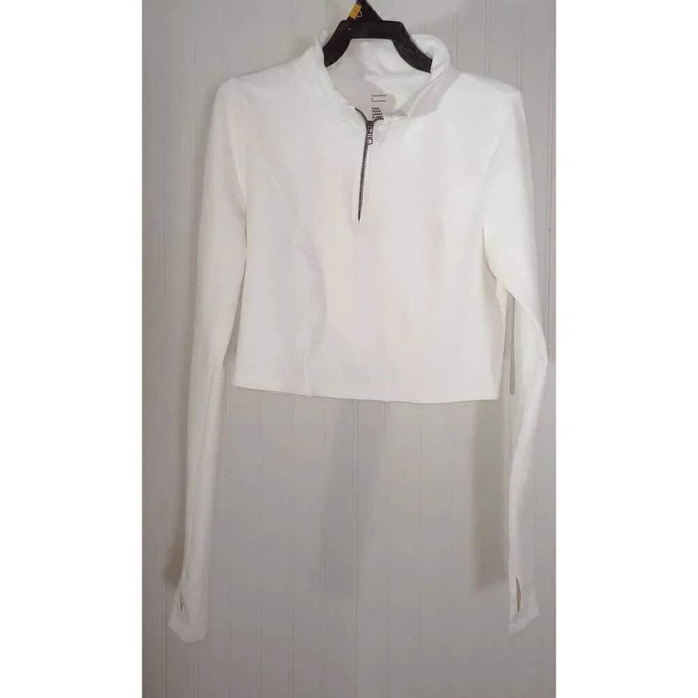 Gilly Hicks, athletic long sleeve shirt. Size small